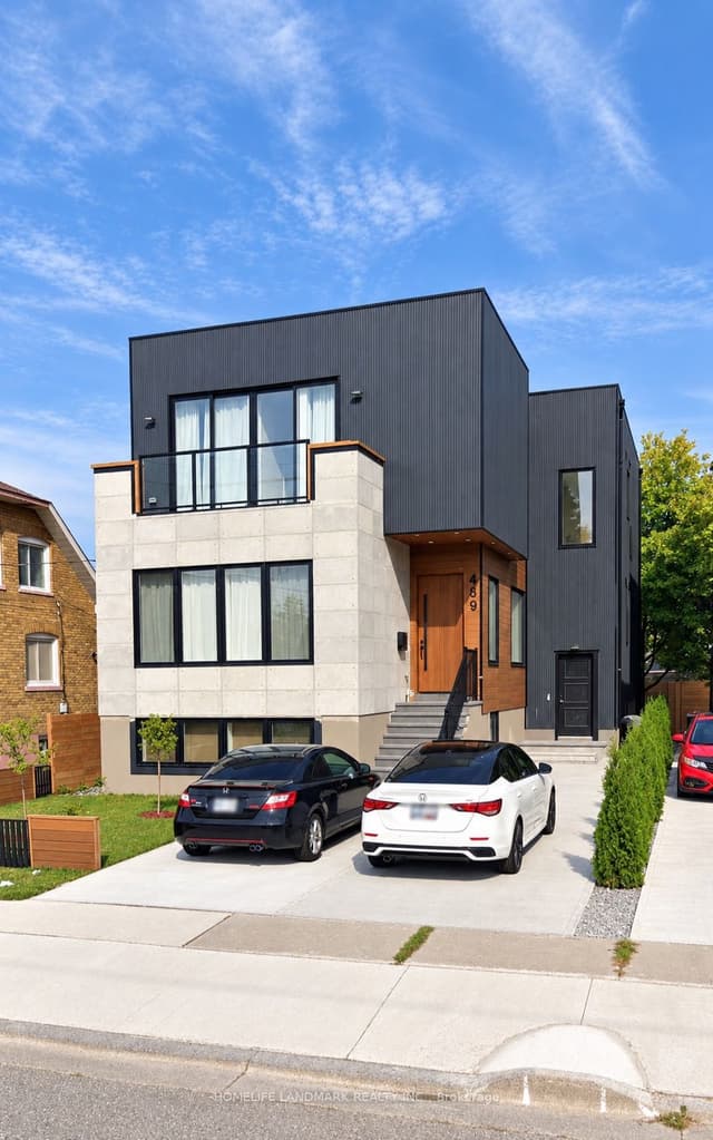Triplex at 489 DREW Street, Oshawa, ON L1H 5B8
