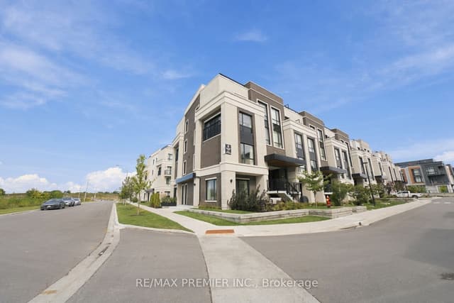 Condo Townhouse at 8 Walder Lane 102, Richmond Hill, ON L4S 0P7