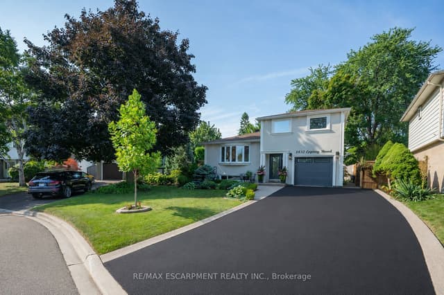 Detached at 1482 Epping Road, Burlington, ON L7M 1P4