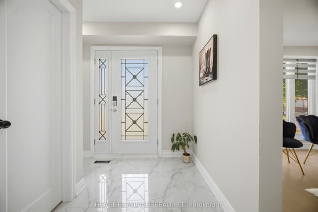 Detached at 96 Bonham Boulevard, Mississauga, ON L5M 1C7