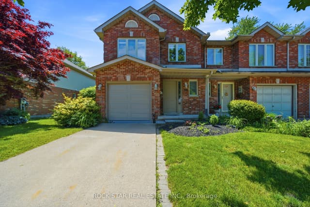 Att/Row/Townhouse at 180 Lawrence Lane, Pelham, ON L2S 1E4