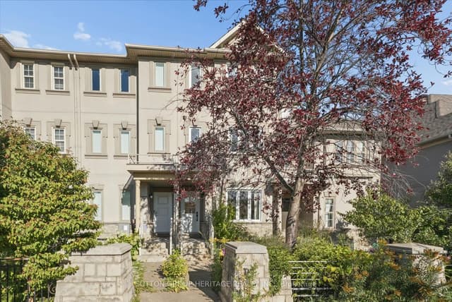 Att/Row/Townhouse at 8915 Yonge Street, Richmond Hill, ON L4C 0L5