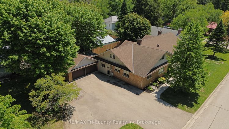16 Delevan Crescent