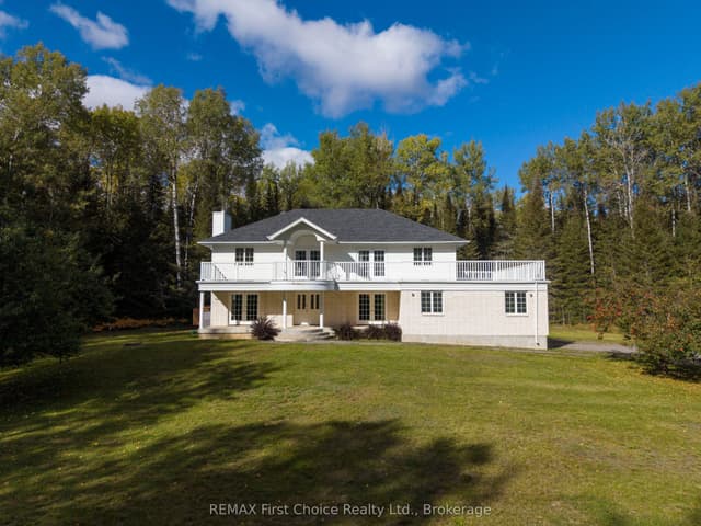 Detached at 2086 Granite Road, Thunder Bay, ON P7G 1M4