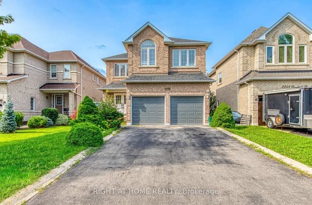 Detached at 2244 Overfield Road, Oakville, ON L6M 3S8