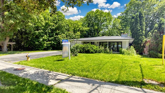 Detached at 67 Burbank Drive, Toronto, ON M2K 1N3, Toronto C15