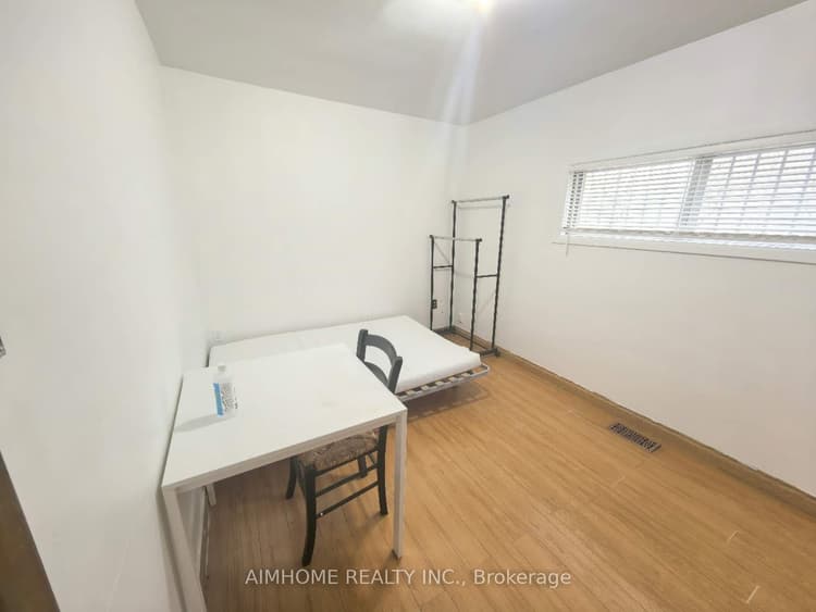 137A MARKHAM Street