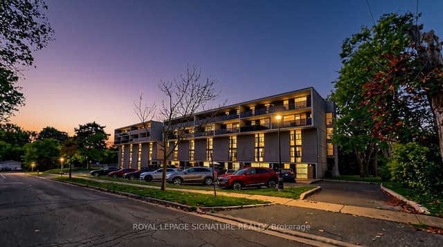 Condo Apartment at 454 Centre Street S 402, Oshawa, ON L1H 4C2