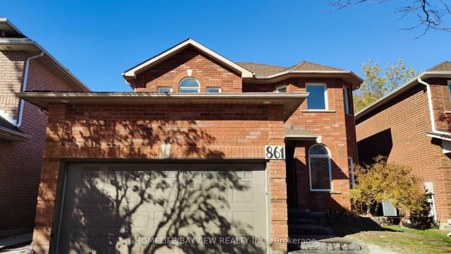 Detached at 861 Surin Court, Newmarket, ON L3Y 8R3