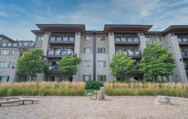 Condo Apartment at 570 Lolita Gardens 127, Mississauga, ON L5A 0A1