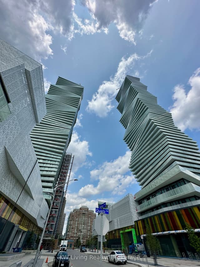 Condo Apartment at 3883 Quartz Road 2204, Mississauga, ON L5B 0M4
