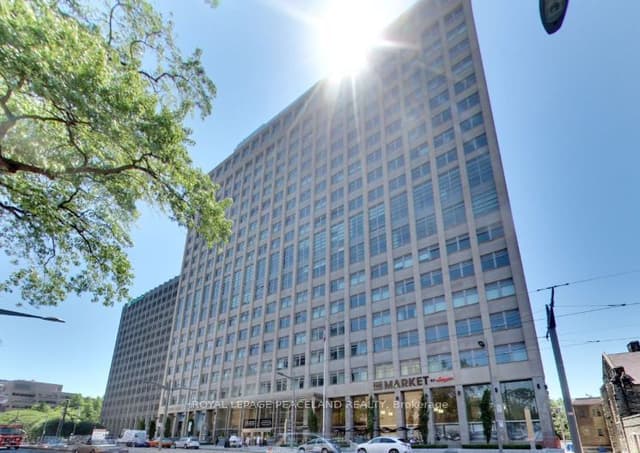 Condo Apartment at 111 St. Clair Avenue W 1607, Toronto, ON M4V 1N5, Toronto C02