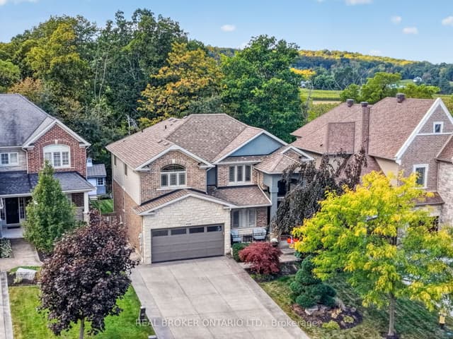 Detached at 4088 Highland Park Drive, Lincoln, ON L3J 0L7
