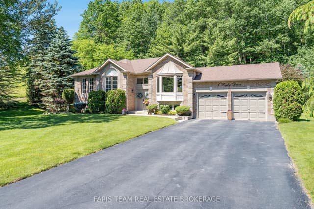 Detached at 1 Rigby Drive, Wasaga Beach, ON L9Z 1J1