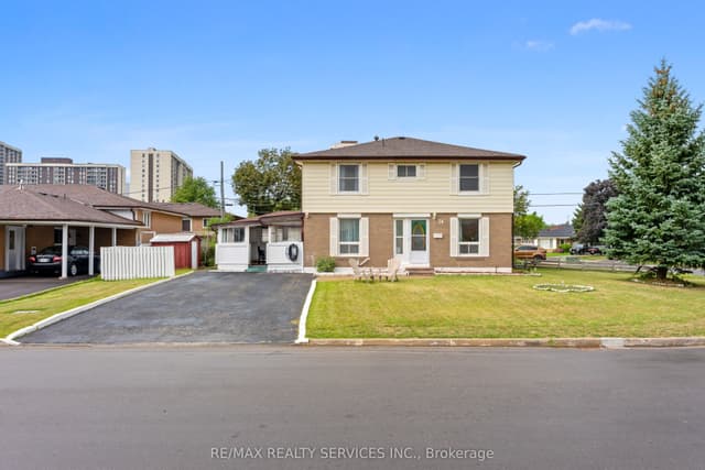 Semi-Detached at 34 Cathcart Crescent, Brampton, ON L6T 2A5