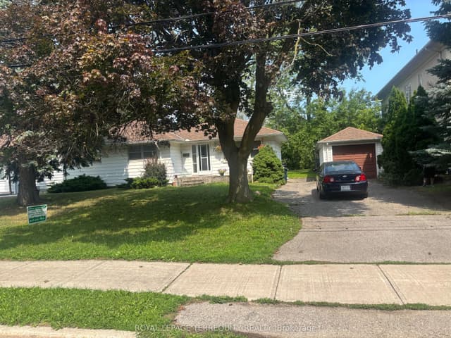 Detached at 73 Aragon Avenue, Toronto, ON M1T 1Y1, Toronto E05