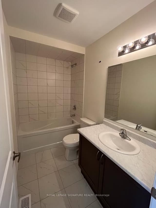 Att/Row/Townhouse at 175 Sonoma Lane, Hamilton, ON L8E 0J9