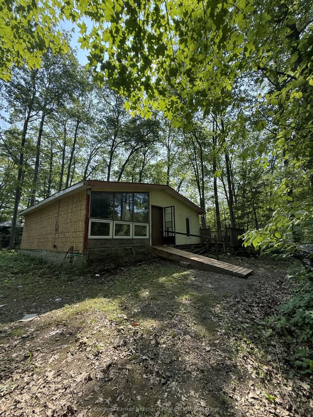 Detached at 808 Oxbow Park Drive, Wasaga Beach, ON L9Z 2V1