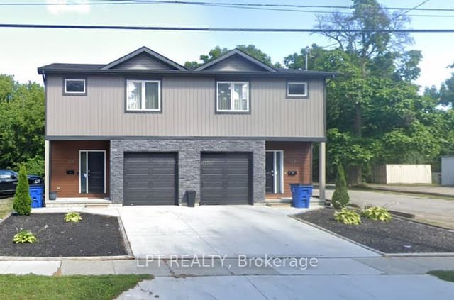 Semi-Detached at 109 King Street E, Chatham-Kent, ON N7M 3N1