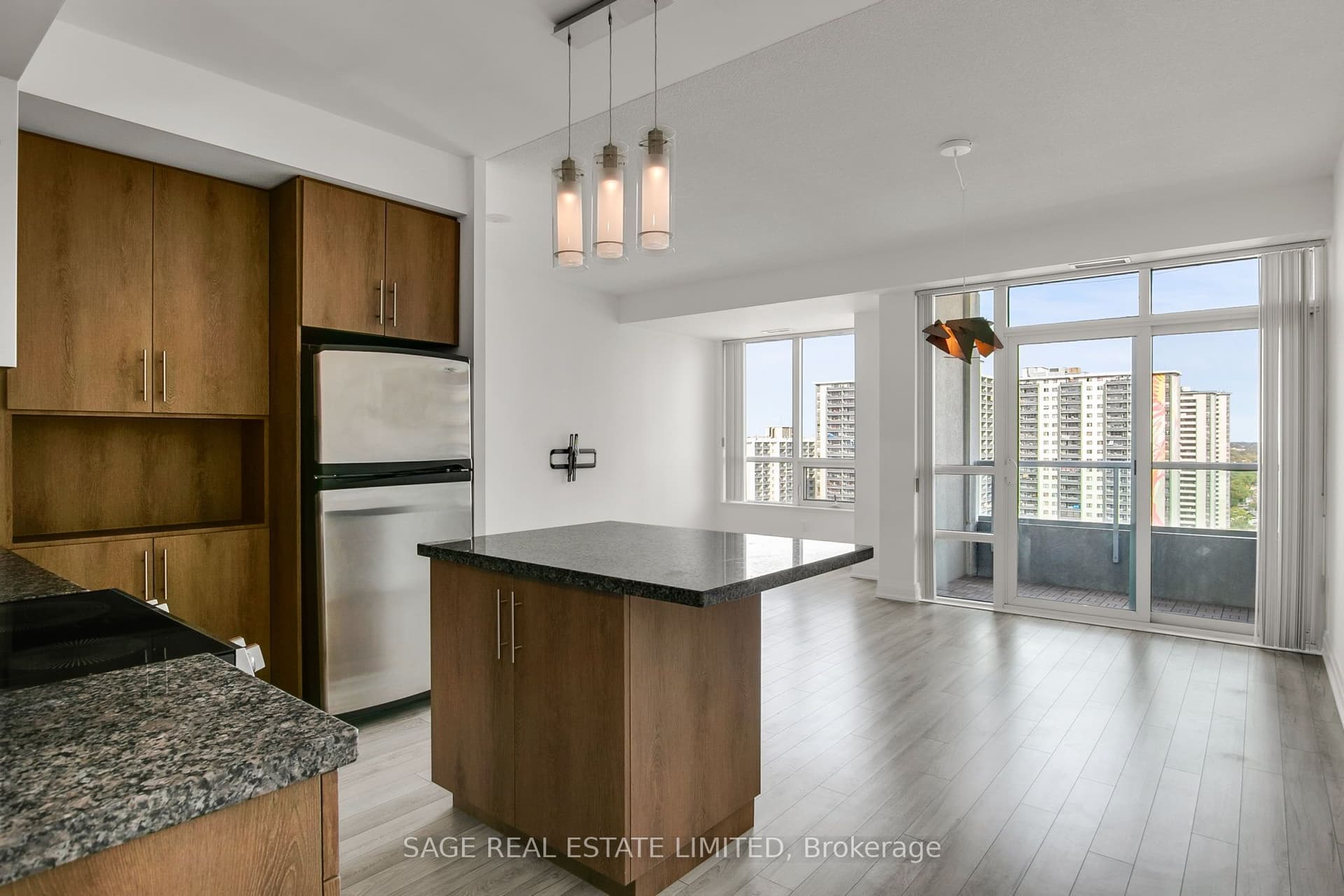 Suite 2104 · Floor 21, Unit 2104 · 120 Homewood Ave