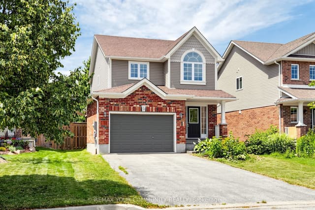 Detached at 18 Davis Street, Collingwood, ON L9Y 0C9