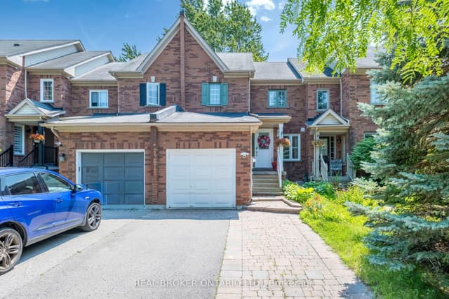 Att/Row/Townhouse at 22 October Lane, Aurora, ON L4G 6Y1