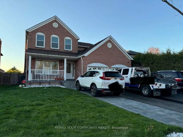 Detached at 533 Gardenview Square Bsmt, Pickering, ON L1V 4R7