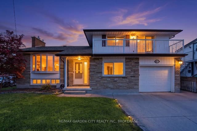 Detached at 41 Albert Street W, Thorold, ON L2V 2G4