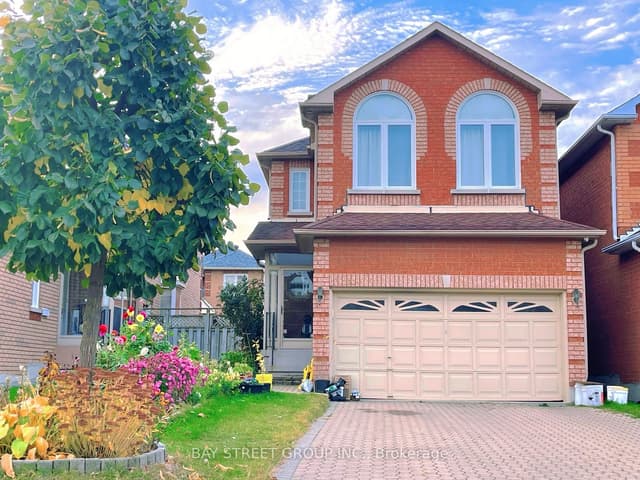 Detached at 200 Milliken Meadows Drive, Markham, ON L3R 0V9