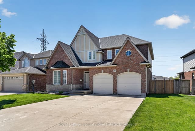 Detached at 37 Fredonia Crescent, St. Catharines, ON L2S 4C3