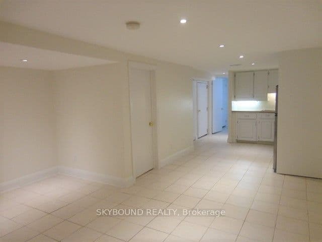 Semi-Detached at 190 Wineva Avenue Lower, Toronto, ON M4E 2T4, Toronto E02