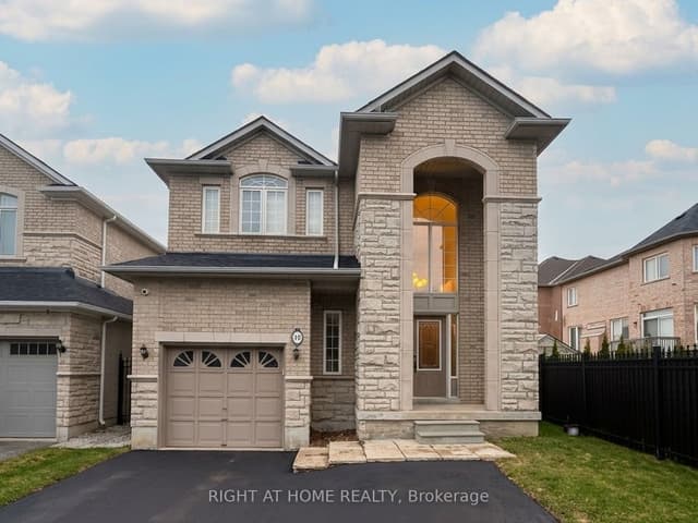 Detached at 10 Edelweiss Avenue, Richmond Hill, ON L4E 4L9