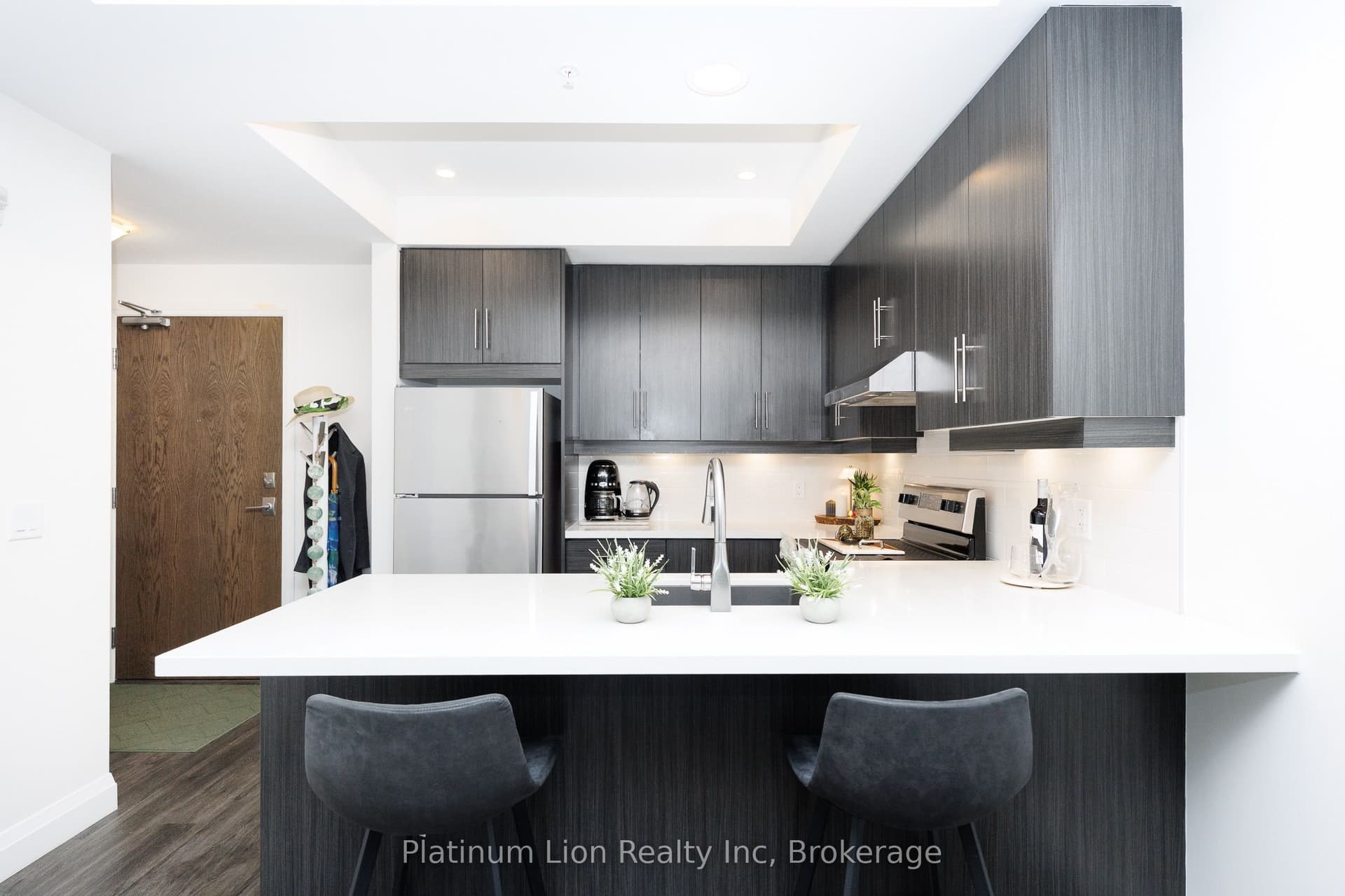 Suite 201 · Floor 2, Unit 201 · 30 Hamilton St S