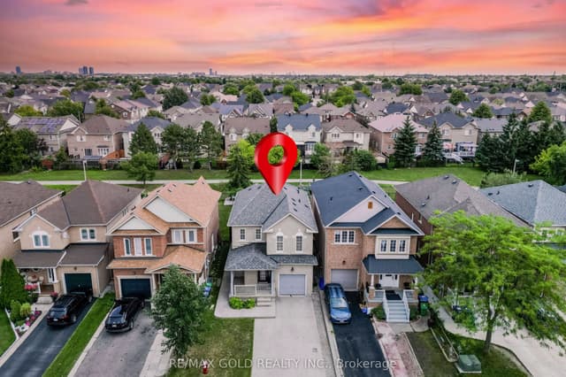 Detached at 48 Redfinch Way, Brampton, ON L7A 2B2