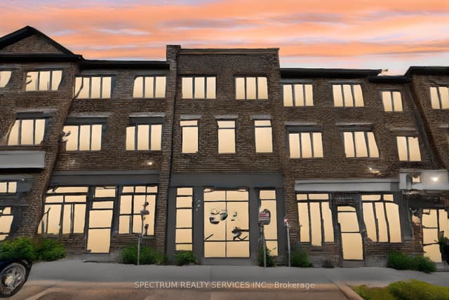 Att/Row/Townhouse at 585 Colborne Street E 108, Brantford, ON N3S 0K4