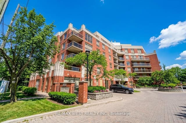 Commercial Retail at 800 Sheppard Avenue W C1 & C3, Toronto, ON M3H 6B4, Toronto C06