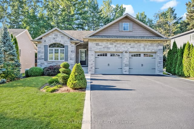 Detached at 3309 Grove Avenue, Fort Erie, ON L0S 1N0