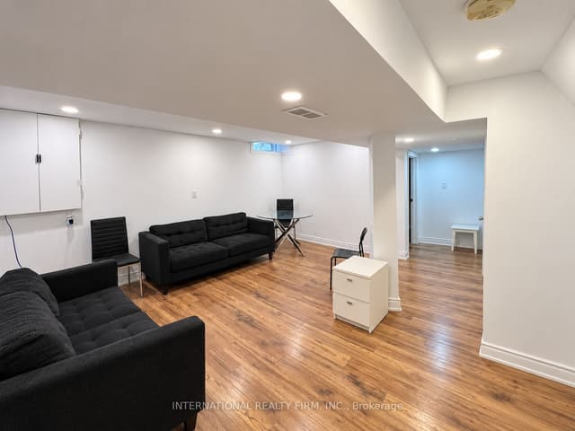 Detached at 16 Constellation Crescent Basement, Richmond Hill, ON L4C 8J7