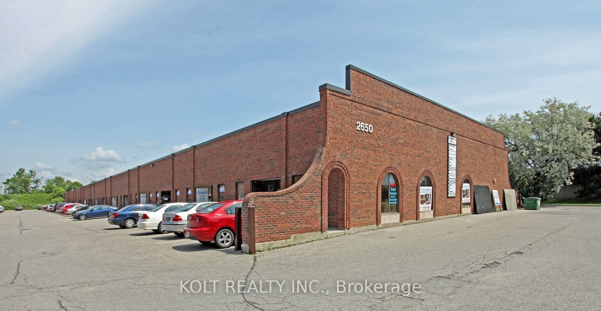 Unit 17, Unit 17 · 2650 John St