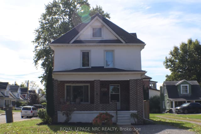 Detached at 5020 Mcrae Street, Niagara Falls, ON L2E 1P3