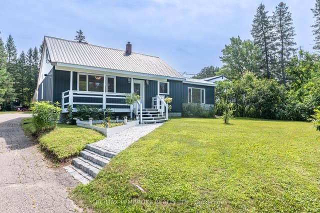 Detached at 32560 Highway 17 Highway, Laurentian Hills, ON K0J 1P0