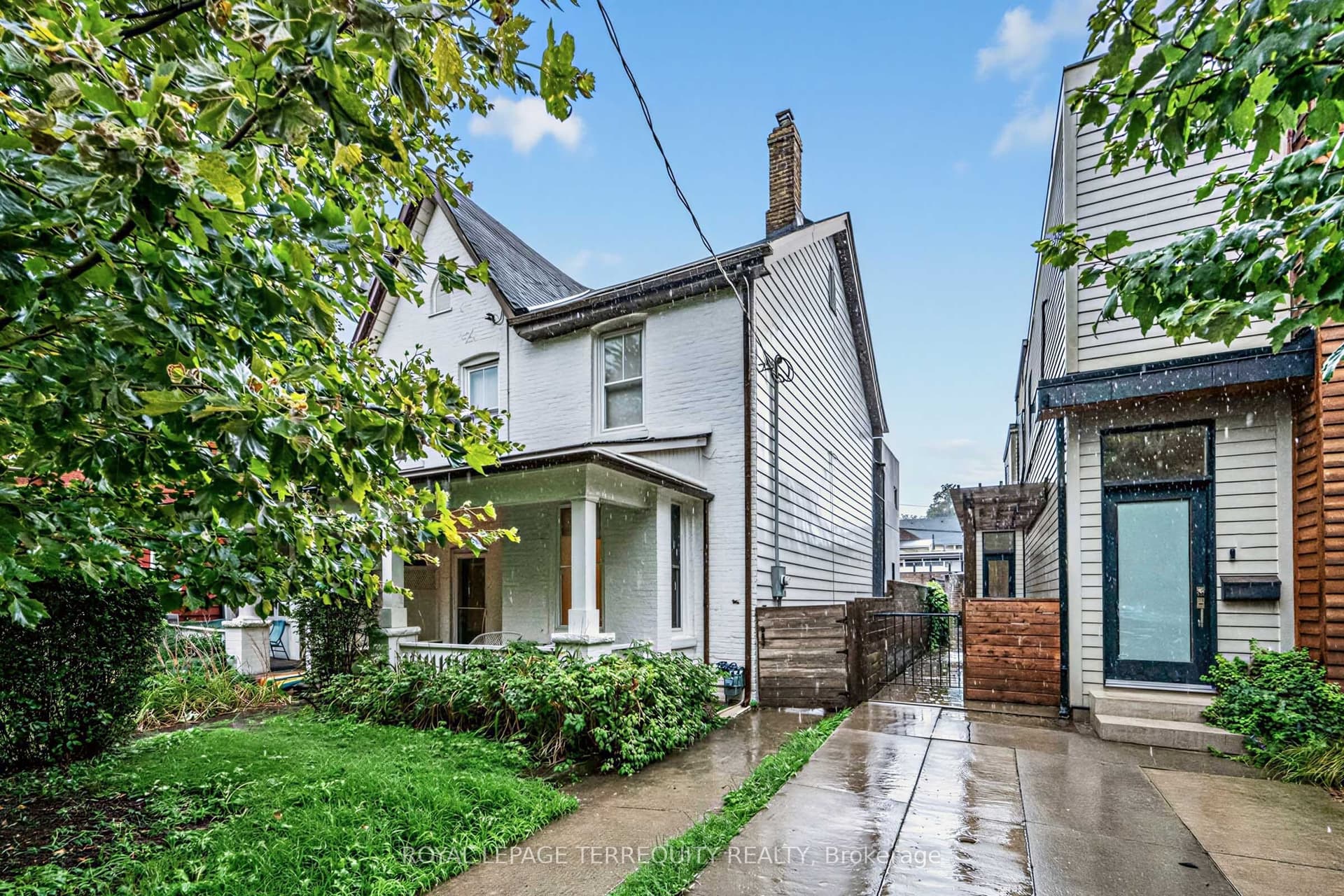16 Fennings St