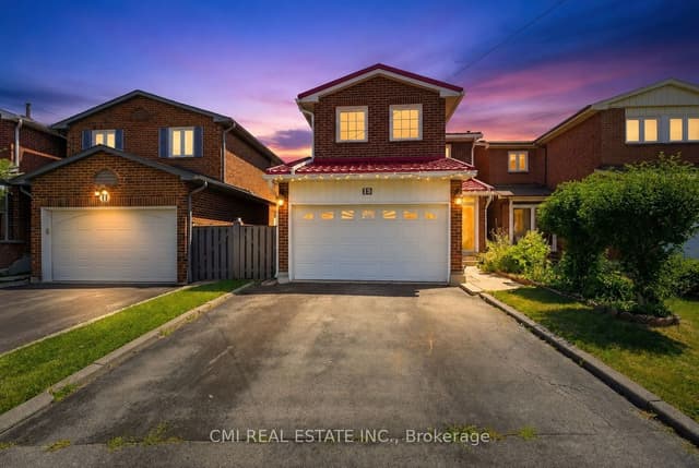 Detached at 15 Cog Hill Drive, Vaughan, ON L4K 1M6