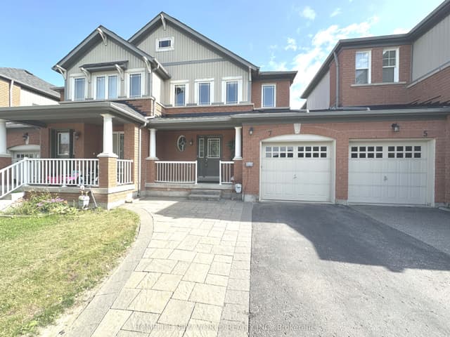 Att/Row/Townhouse at 7 Ulson Drive S, Richmond Hill, ON L4E 4V6