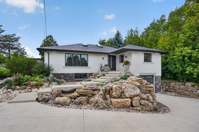 Detached at 7499 5 Side Road, Halton Hills, ON L9T 2X7