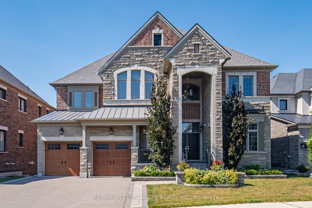 Detached at 56 Sir Henry Court, King, ON L7B 0P5