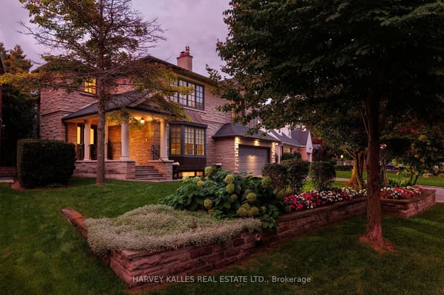 Detached at 15 Moorehill Drive, Toronto, ON M4G 1A3, Toronto C11