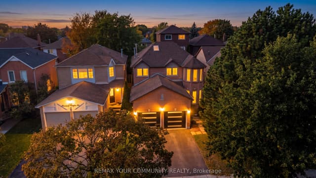 Detached at 171 Rosedale Heights Drive, Vaughan, ON L4J 4W1