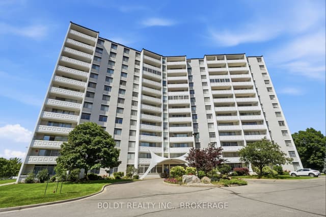 Condo Apartment at 15 Towering Heights Boulevard 504, St. Catharines, ON L2T 3G7