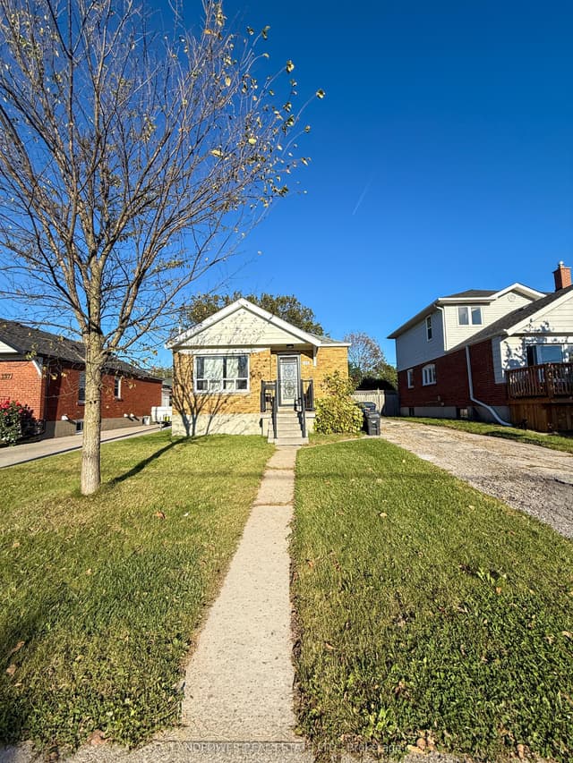 Detached at 155 N Bonnington Avenue, Toronto, ON M1K 1Y2, Toronto E04